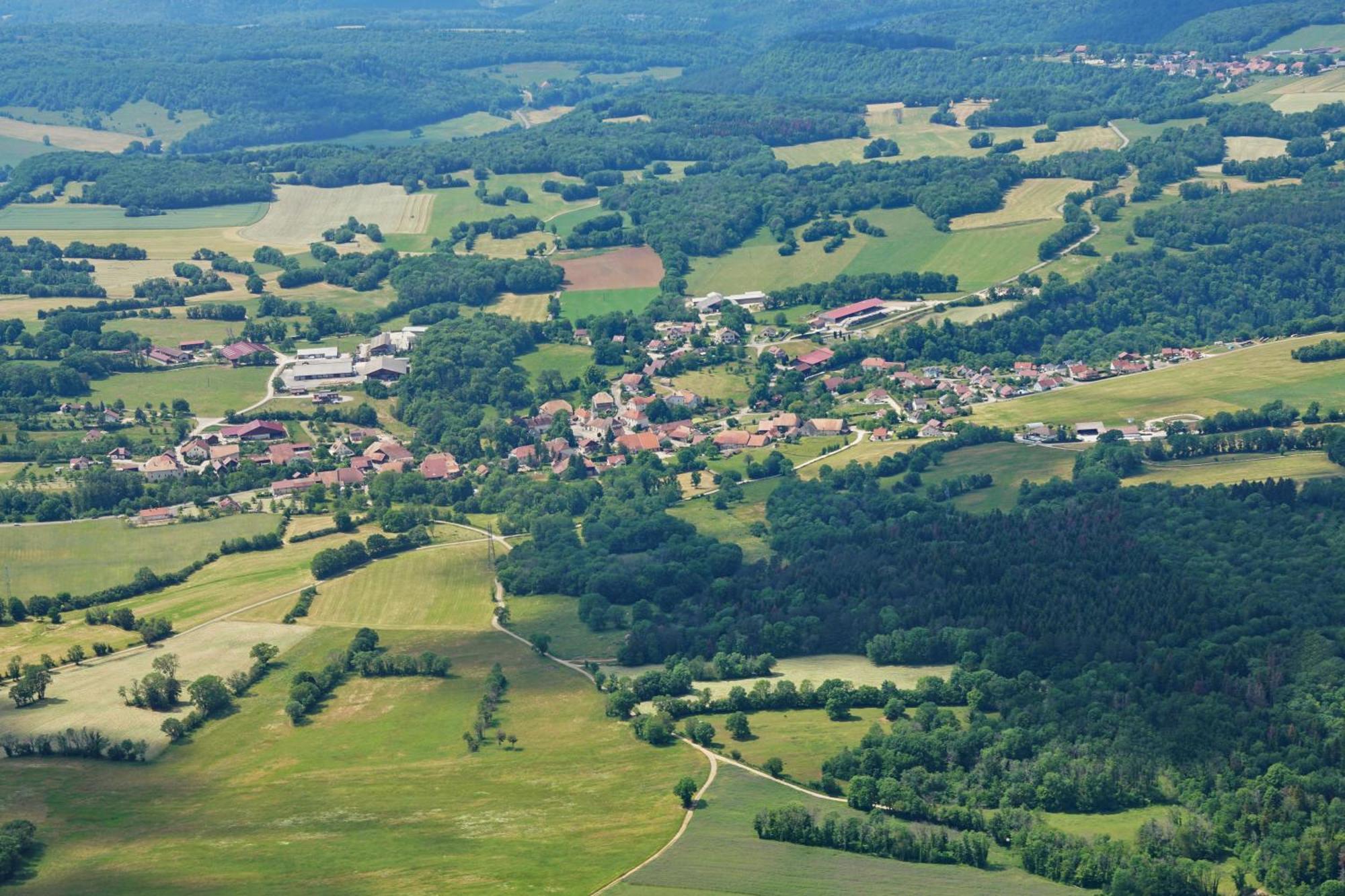 Le Champ Des Lys Hotel Amancey Екстериор снимка