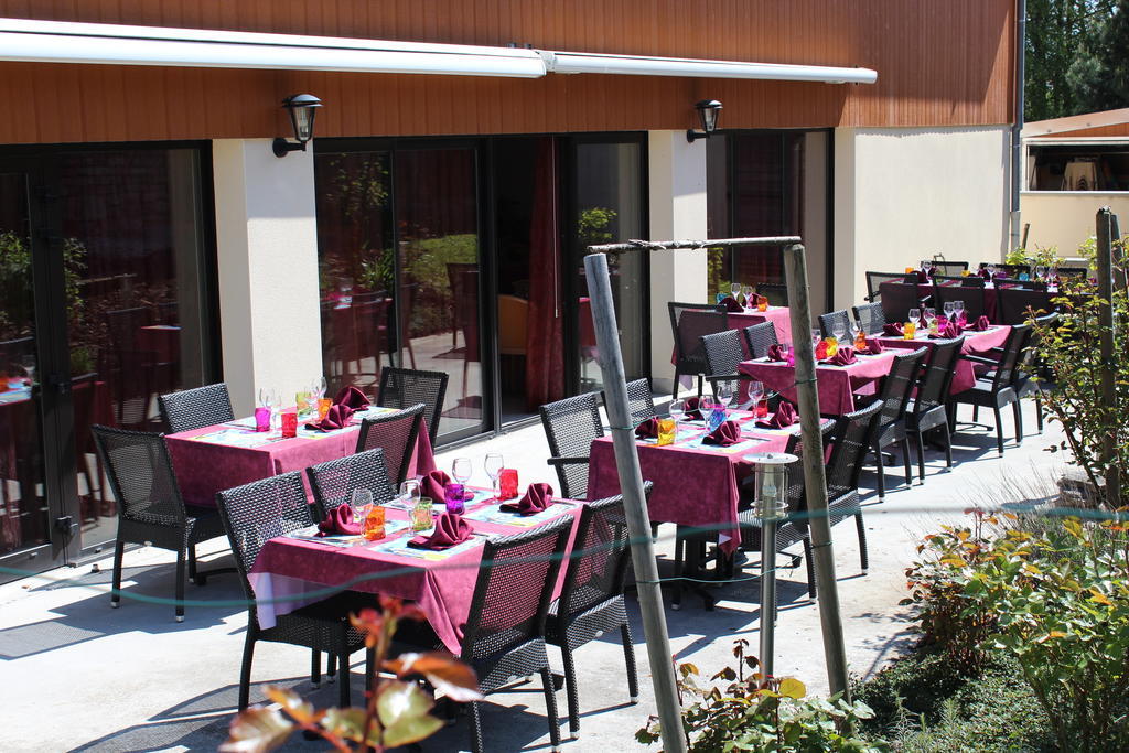 Le Champ Des Lys Hotel Amancey Екстериор снимка