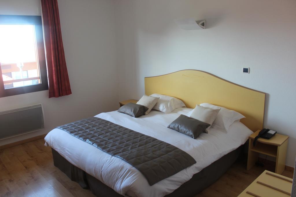Le Champ Des Lys Hotel Amancey Екстериор снимка