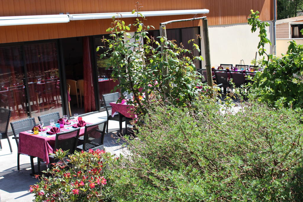Le Champ Des Lys Hotel Amancey Екстериор снимка