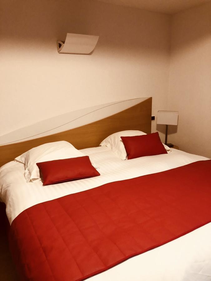 Le Champ Des Lys Hotel Amancey Екстериор снимка